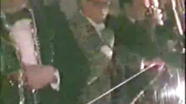角質黑色由他的妓女拉拉隊女朋友搞砸了