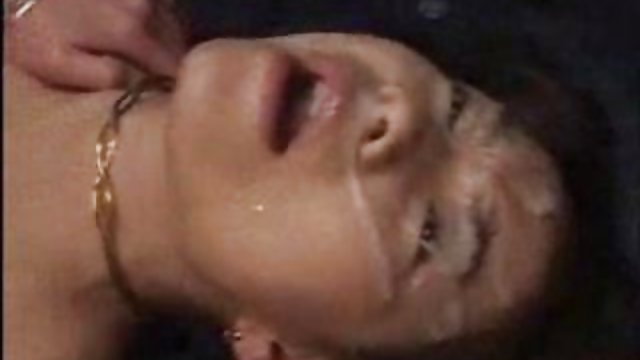 角質女同性戀者用塑料公雞搞砸了